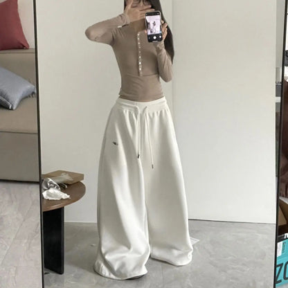 Women’s Striped Wide-Leg Cargo Pants