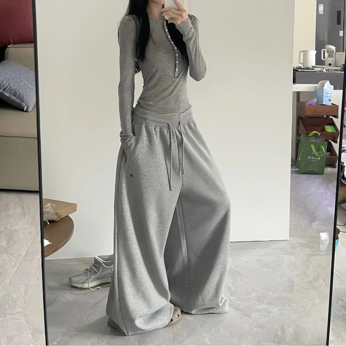 Women’s Striped Wide-Leg Cargo Pants